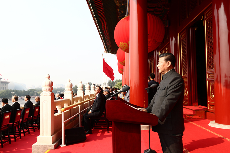 10月1日上午，慶祝中華人民共和國成立70周年大會(huì)在北京天安門廣場(chǎng)隆重舉行。中共中央總書記、國家主席、中央軍委主席習(xí)近平發(fā)表重要講話。