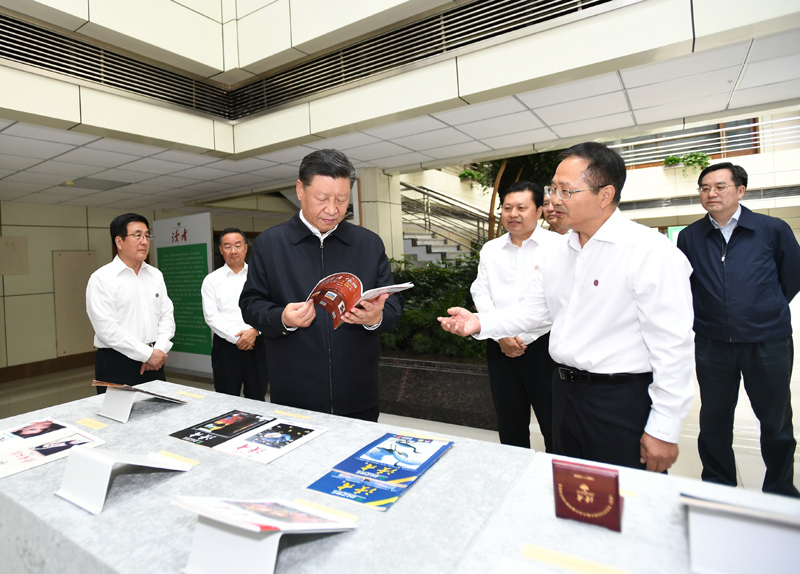 8月19日至22日，中共中央總書記、國家主席、中央軍委主席習近平在甘肅考察。這是21日下午，習近平在讀者出版集團有限公司考察。